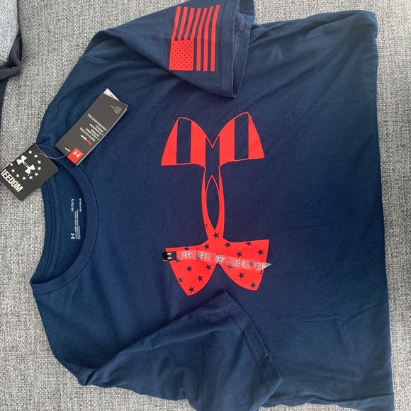 Under Armour Other - Under Armour Heat Gear T